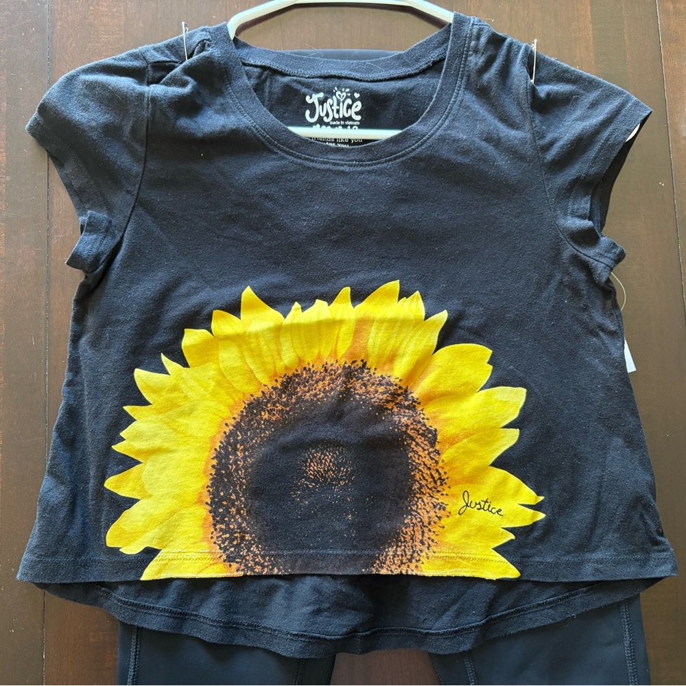 Black Sunflower Print T-Shirt and Pants Set - Picture 4 of 10